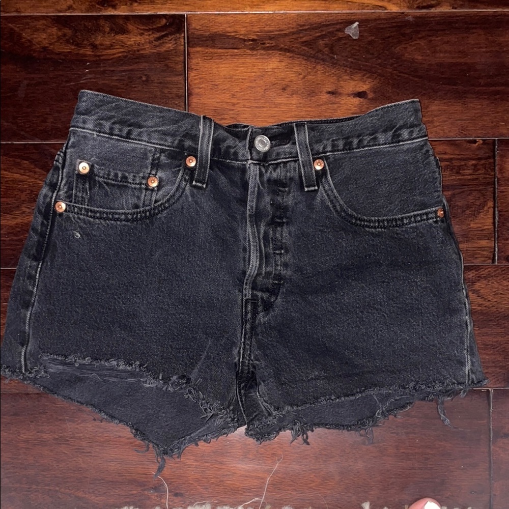 Women’s Levi’s W26 501 Black Denim Jean Shorts